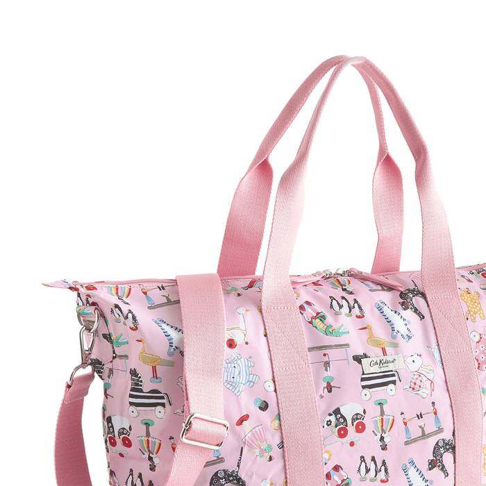 Female Foldaway Overnight Bag Toys Alive Pink 1