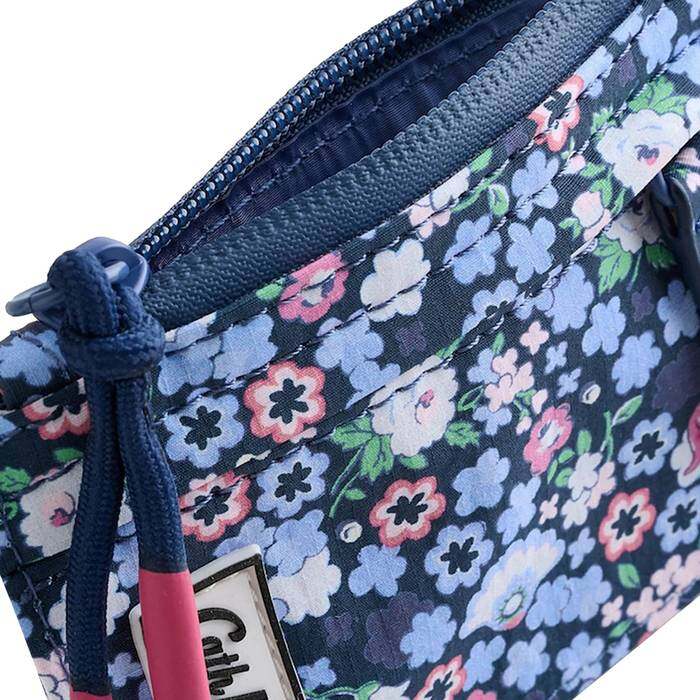 Female Utility Purse Dreamers Ditsy Navy 1