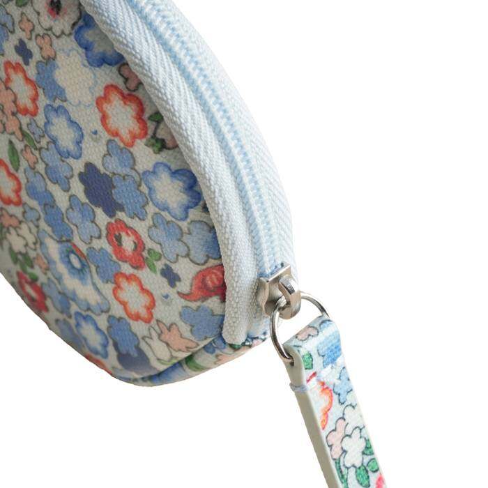 Female Oval Coin Purse Dreamers Ditsy Ecru 1