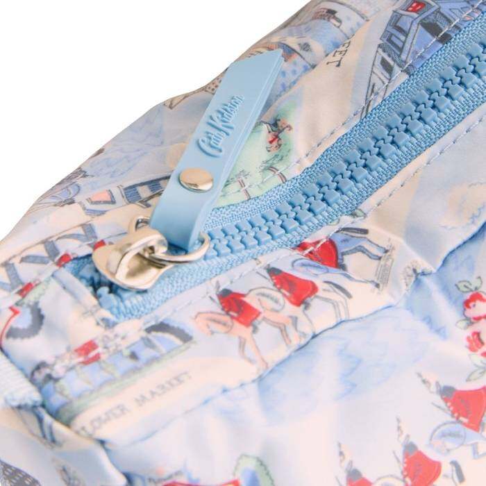 Female Foldaway Crossbody London Town Blue 1