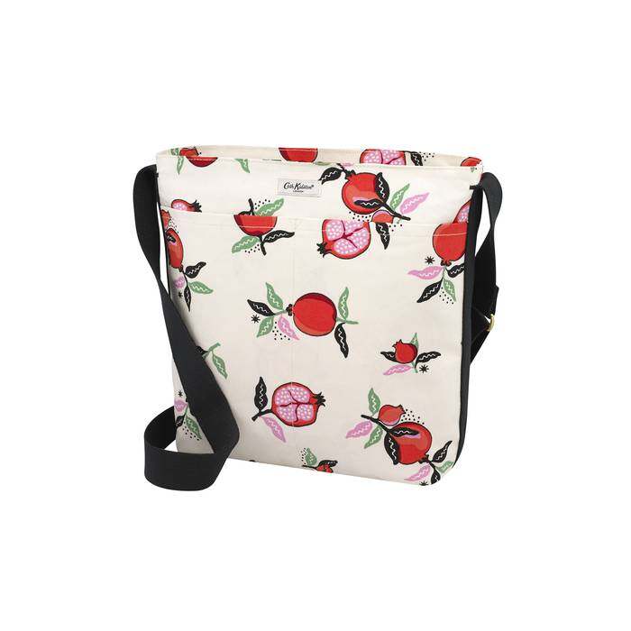 Zipped Messenger Bag Pomegranate Cream