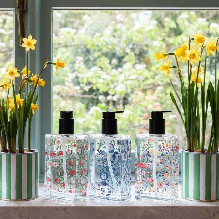 Hand Wash (British Garden Fragrance) Garden Blooms Multi-Color 1