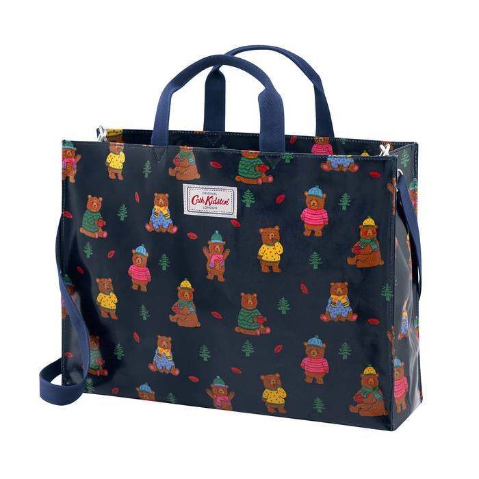 Strappy Carryall Woodland Bear Navy 1