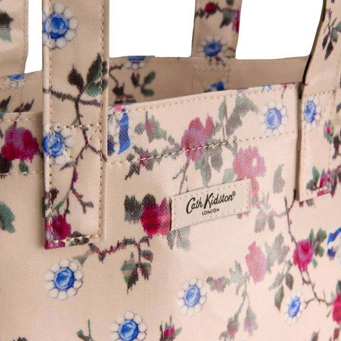 Female Large Bookbag Acorn Sprig Cream 1
