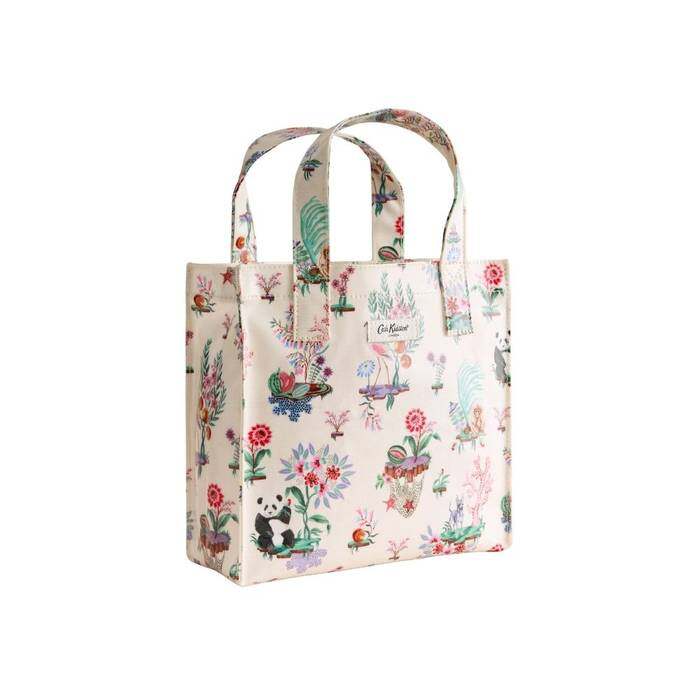 Female Small Bookbag Chihuahua Island Cream